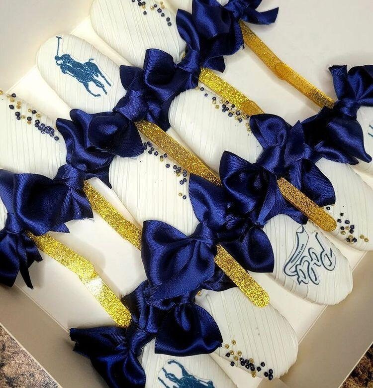Basic Cakesicles